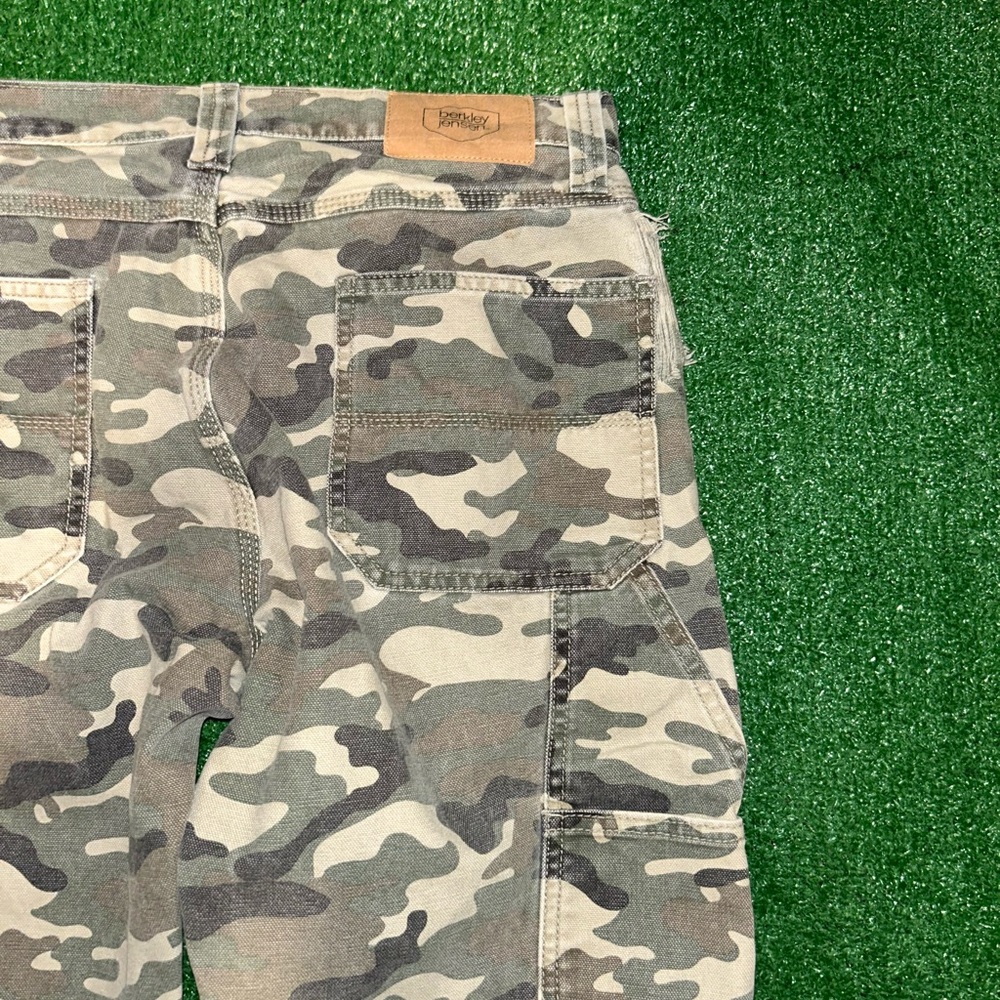 Camo carpenter jeans